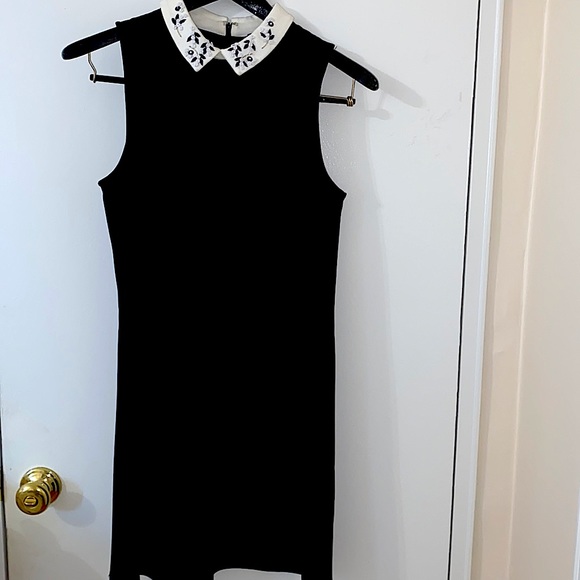 Sleeveless little black dress - Picture 1 of 7